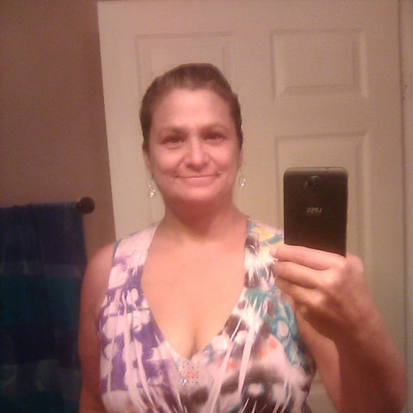 Meet your Posher, Lisa - Picture 1 of 1